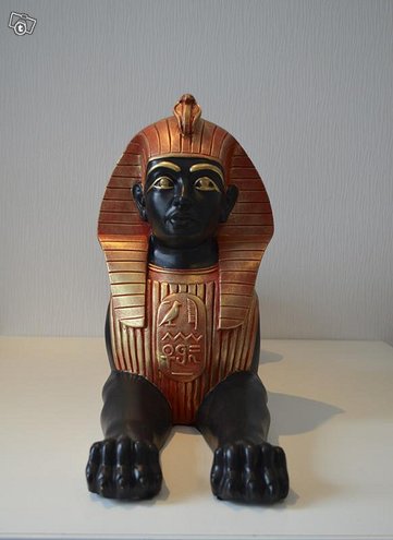 Egyptiläinen Sfinski patsas, etukuva