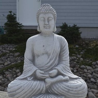 Buddha patsas, istuva betoninen buddha