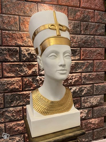Nefertiti patsas, kipsiä, tuotekuva
