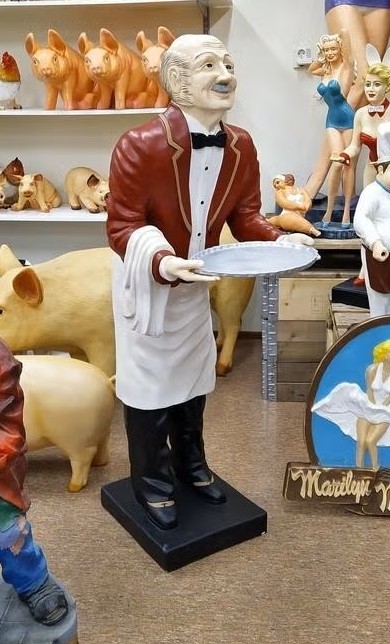 butler hovimestari patsas tarjotin koristepatsas 1